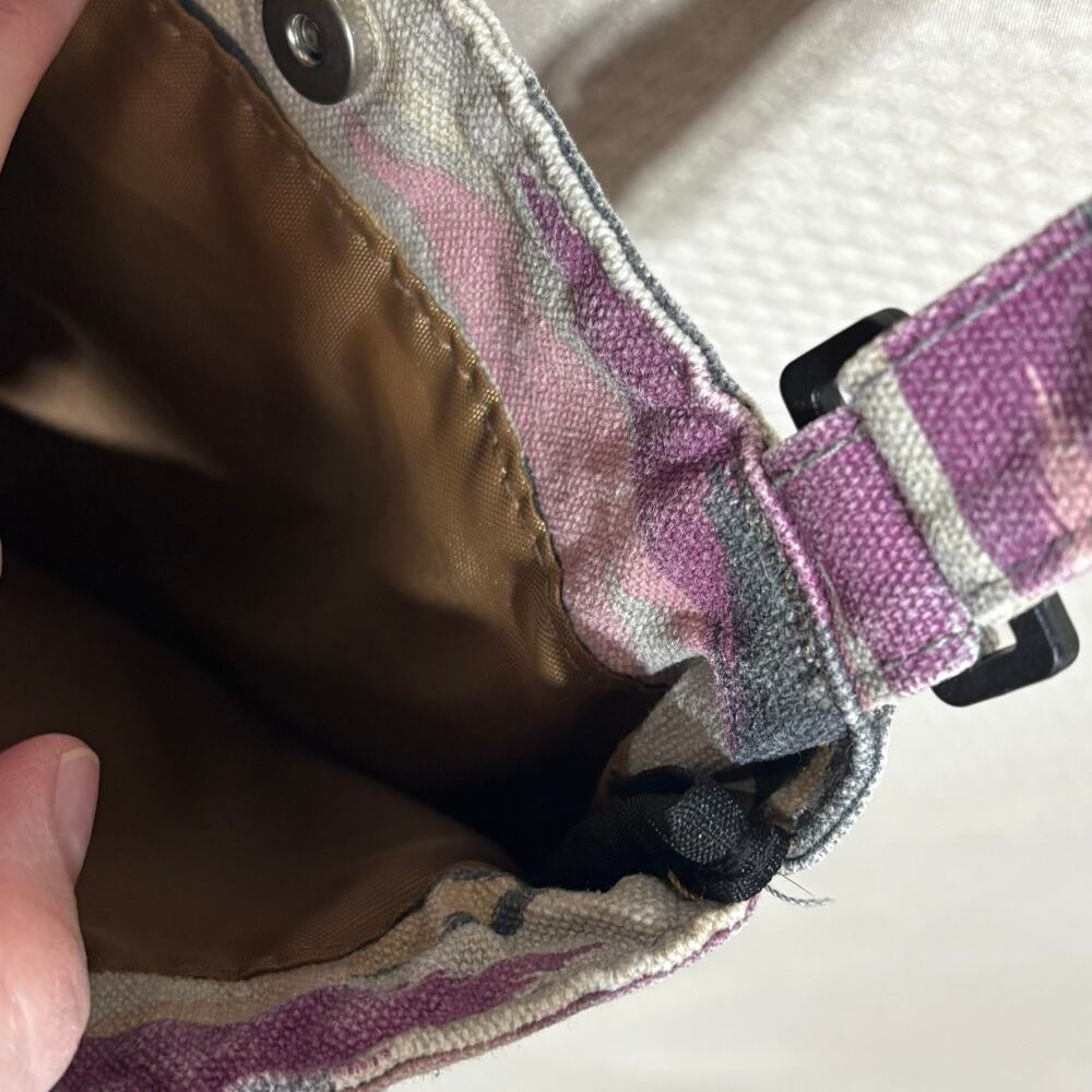 KAVU Keeper Crossbody Bag Purple Ikat Aztec Print Canvas Sling Purse Gorpcore - Picture 4 of 9